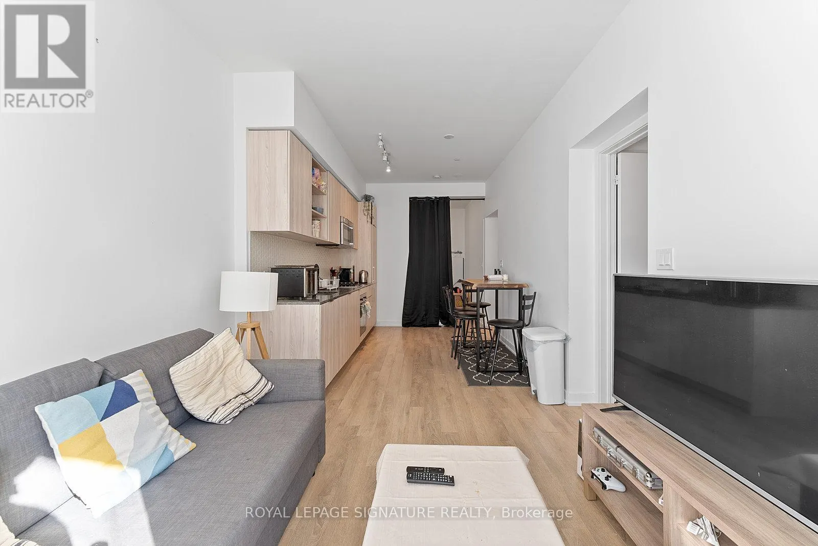 405 - 50 ORDNANCE STREET