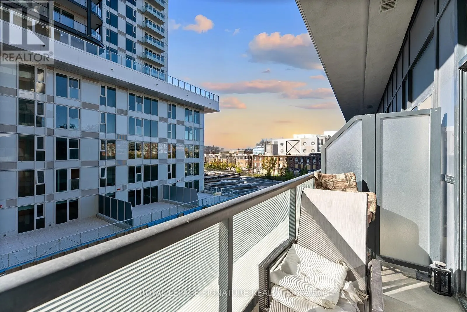 405 - 50 ORDNANCE STREET