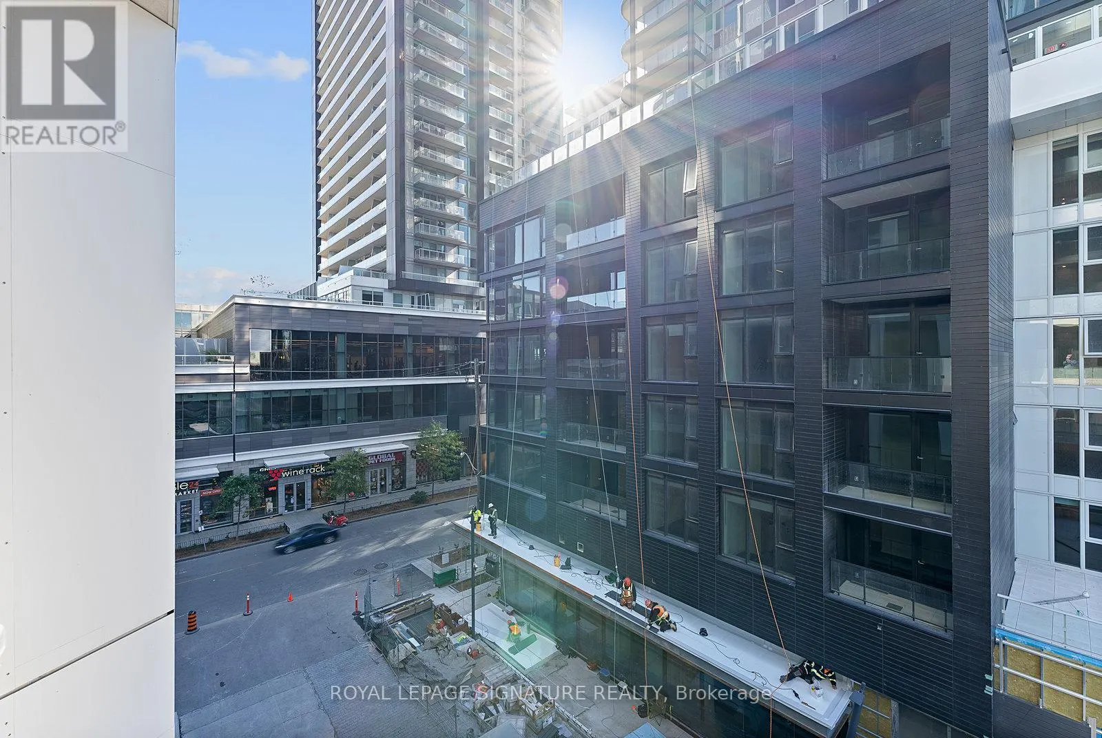 405 - 50 ORDNANCE STREET