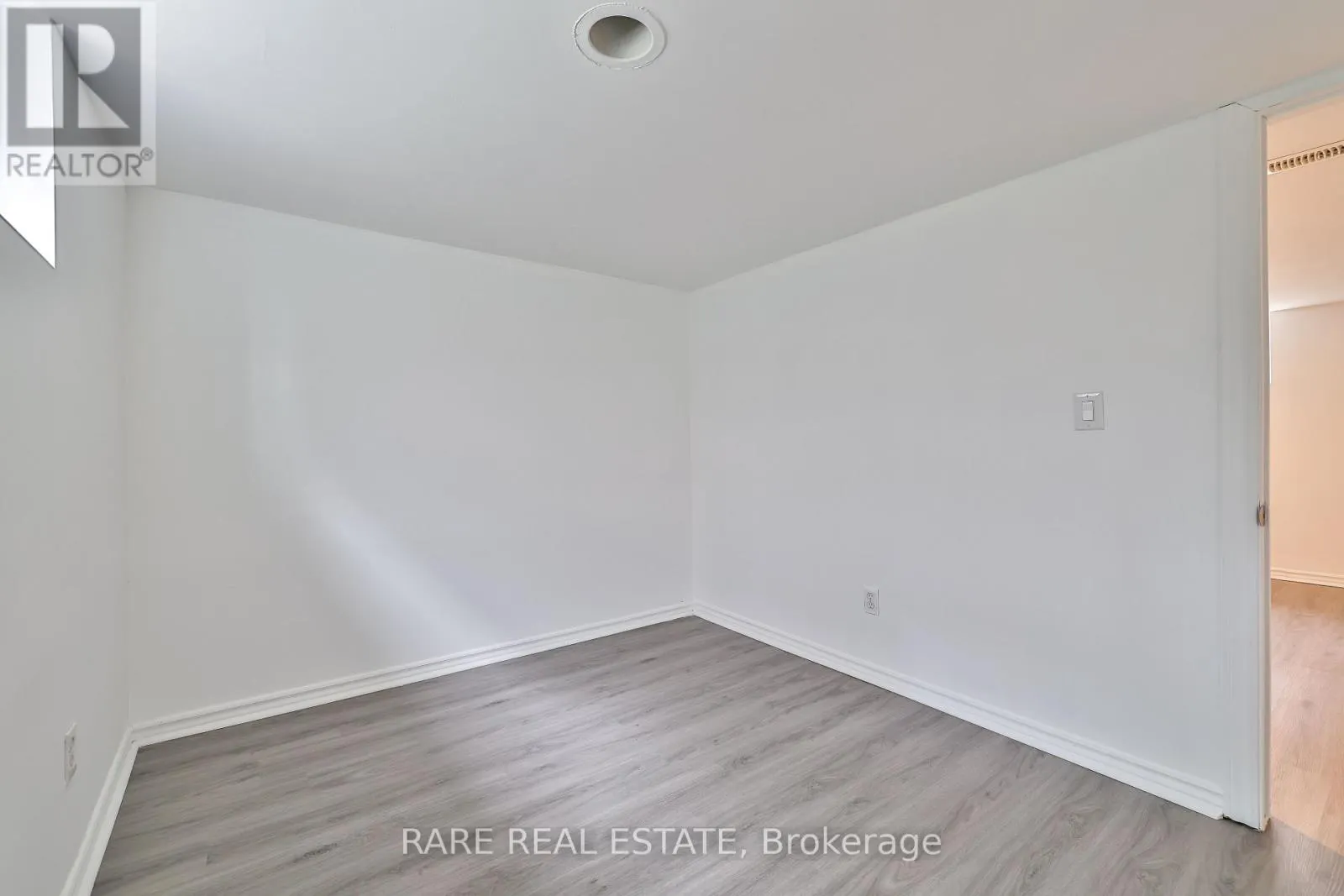 BASEMENT - 627 SHEPPARD AVENUE W