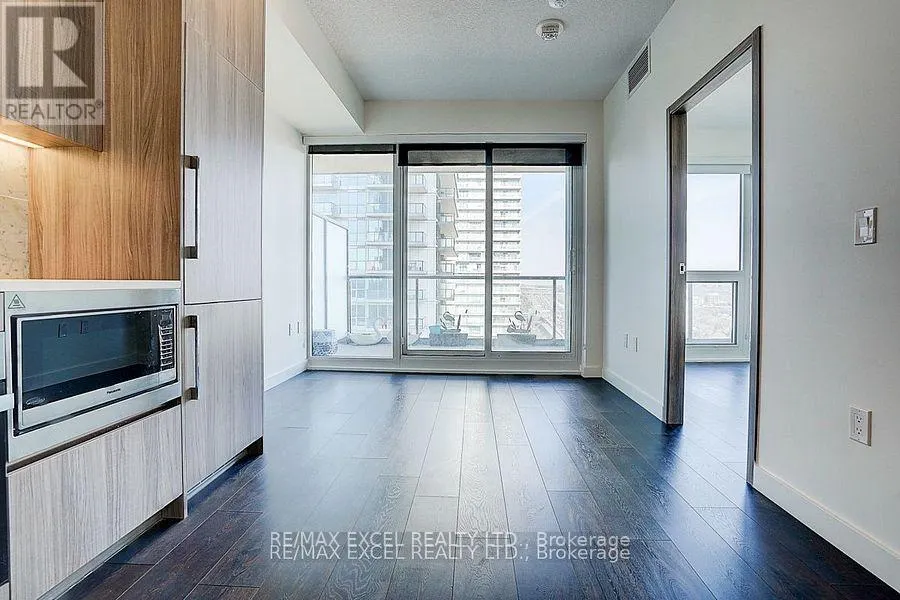 2001 - 85 MCMAHON DRIVE