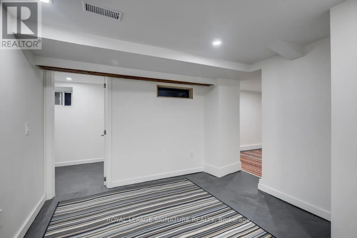 (LOWER) - 125 GLENHOLME AVENUE