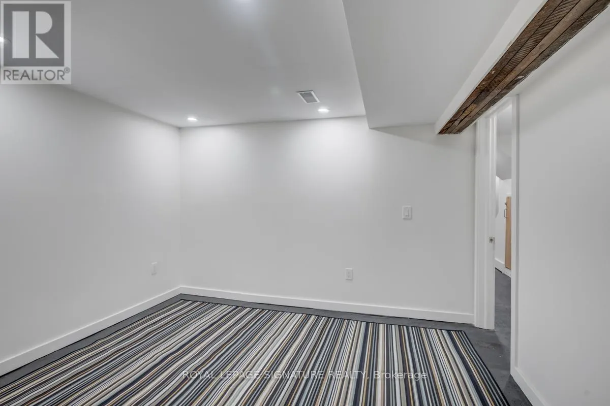 (LOWER) - 125 GLENHOLME AVENUE