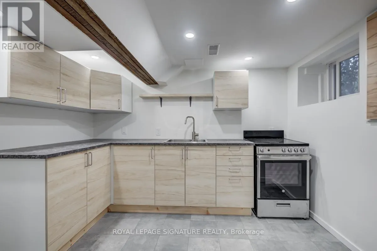 (LOWER) - 125 GLENHOLME AVENUE