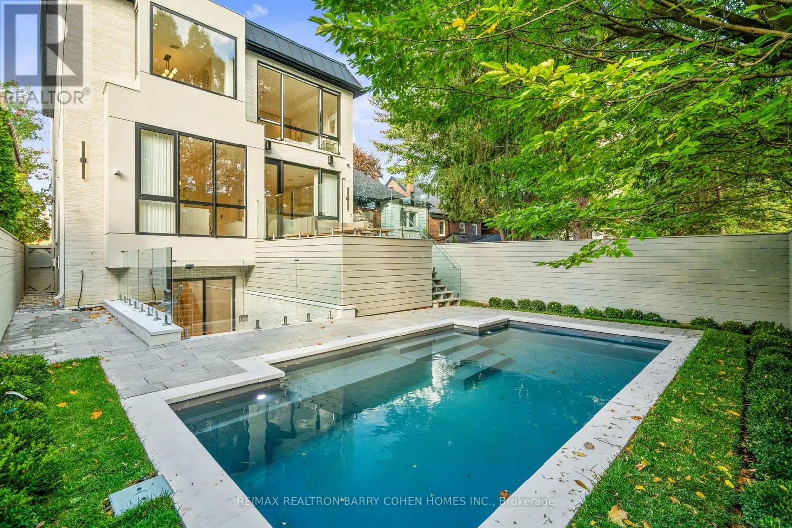 39 CHUDLEIGH AVENUE
