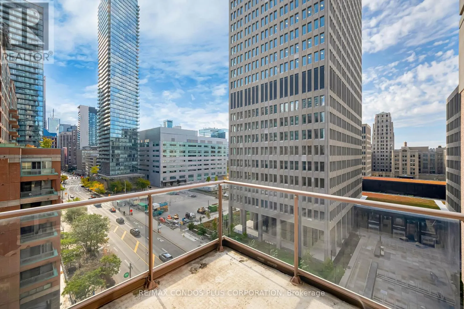 903 - 909 BAY STREET