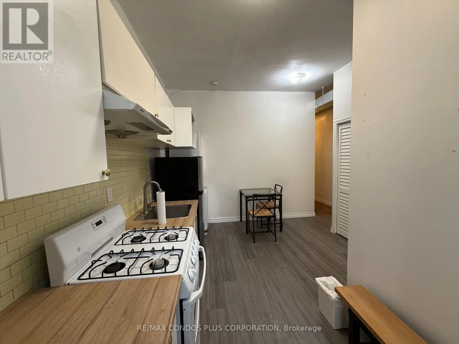 3 - 567 YONGE STREET