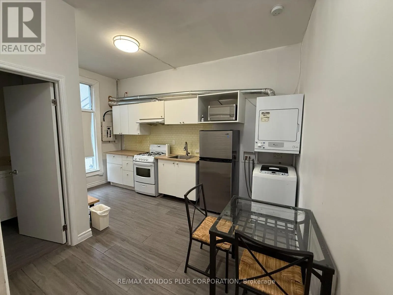 3 - 567 YONGE STREET