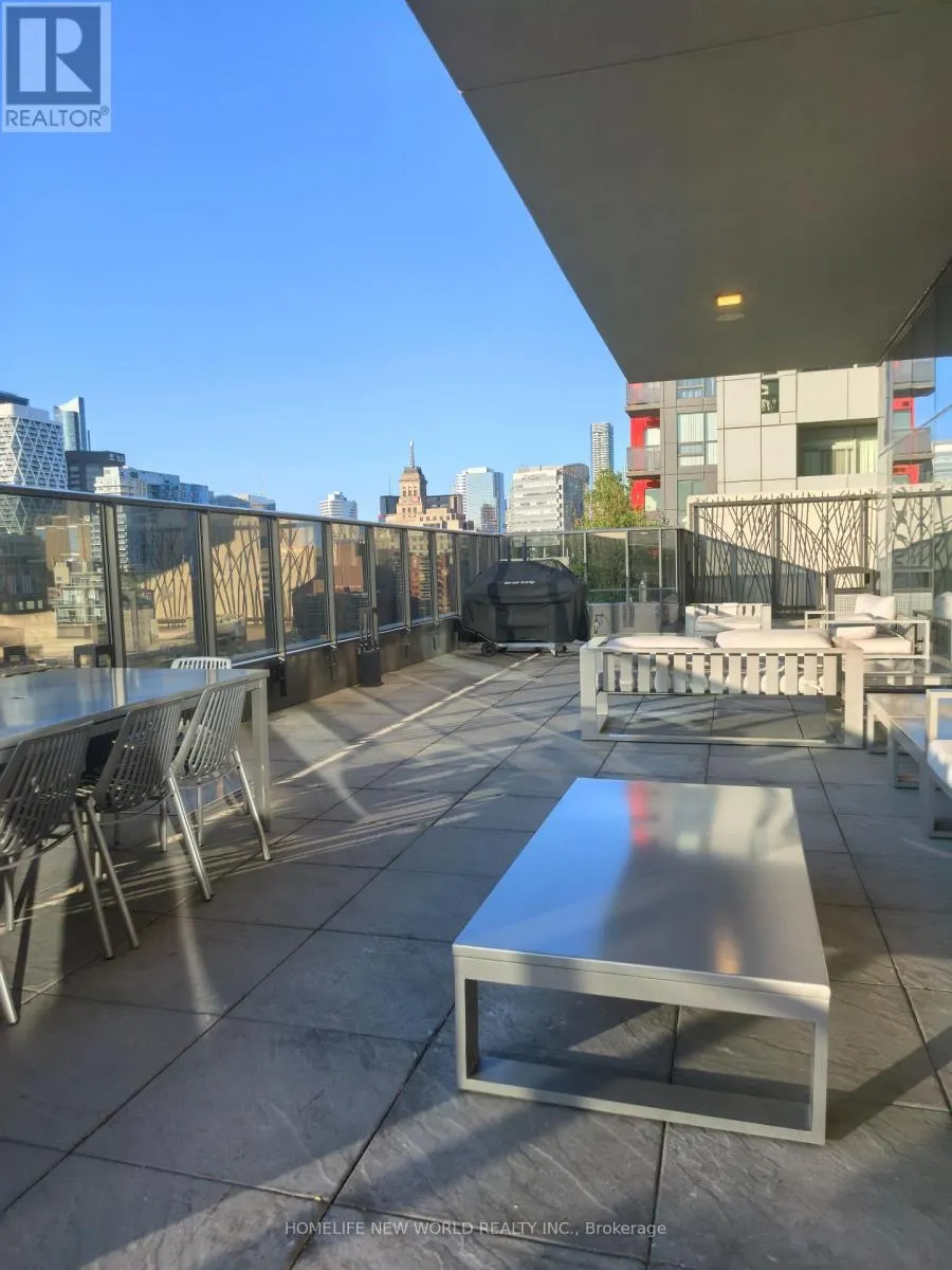 605 - 330 RICHMOND STREET W