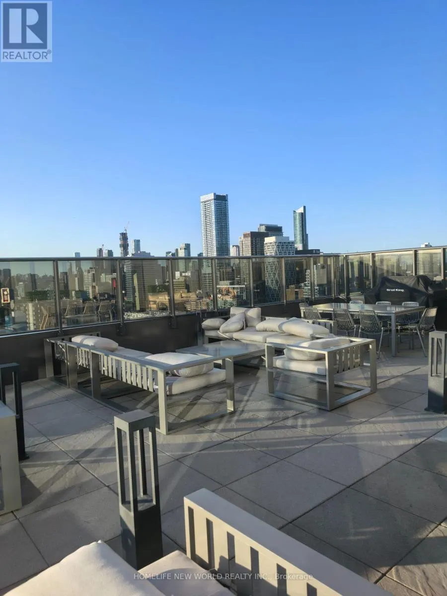 605 - 330 RICHMOND STREET W