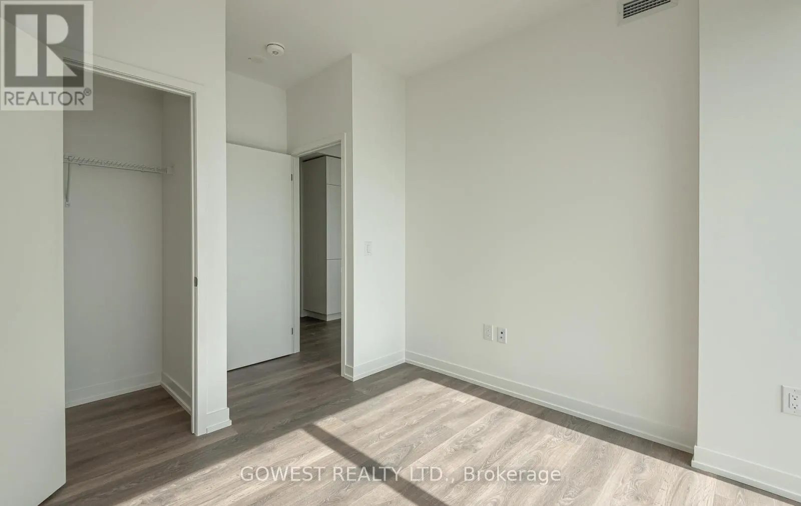 3803 - 15 LOWER JARVIS STREET