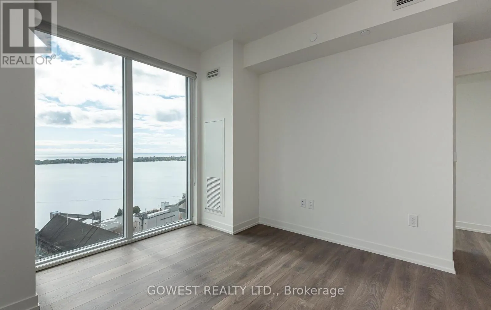 3803 - 15 LOWER JARVIS STREET