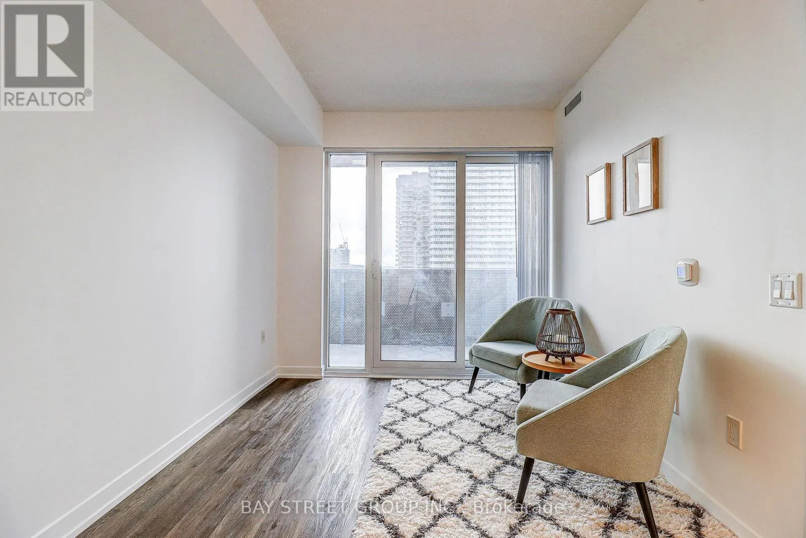 2607 - 55 COOPER STREET