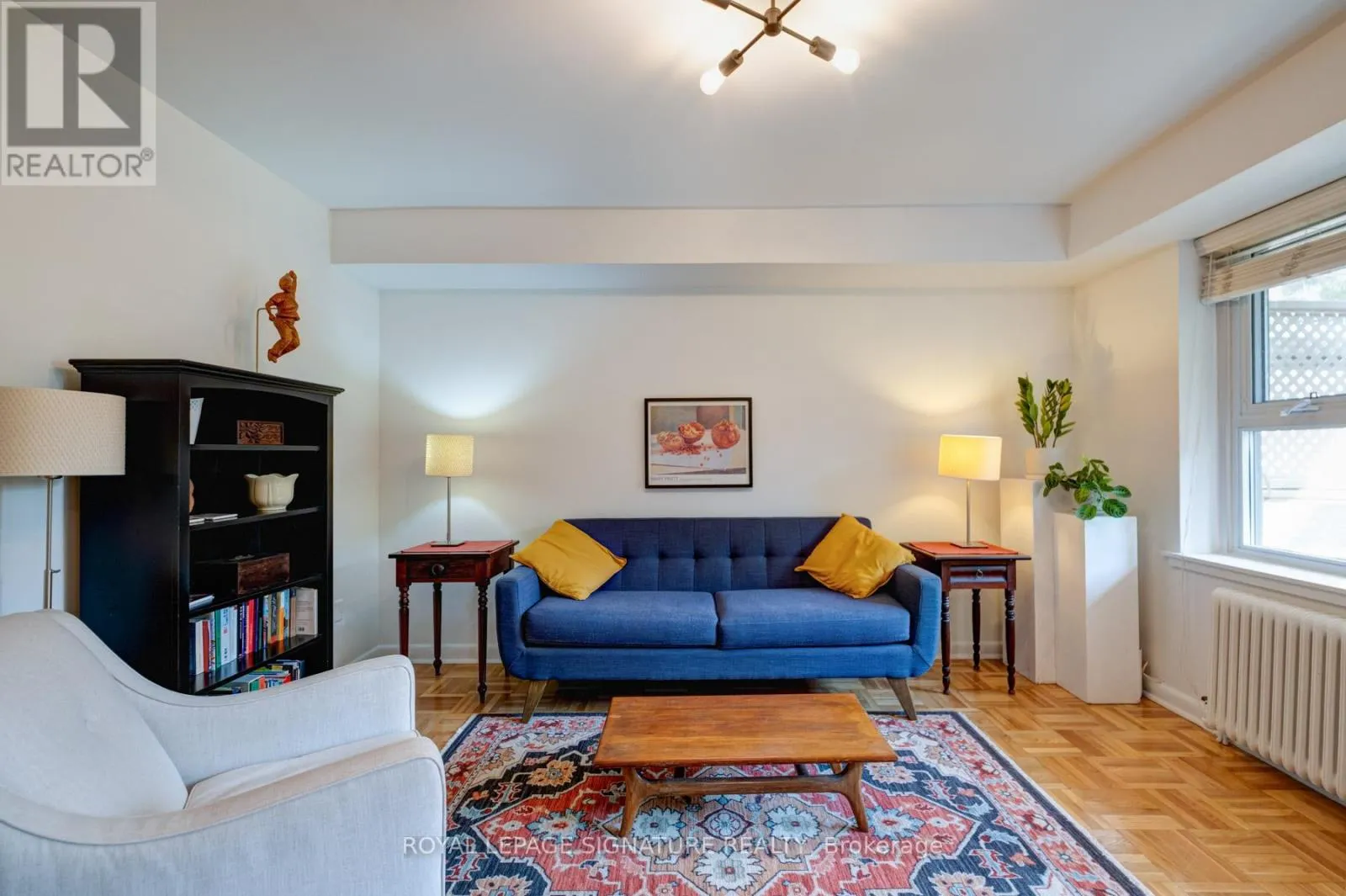 3 - 8 CORINTH GARDENS