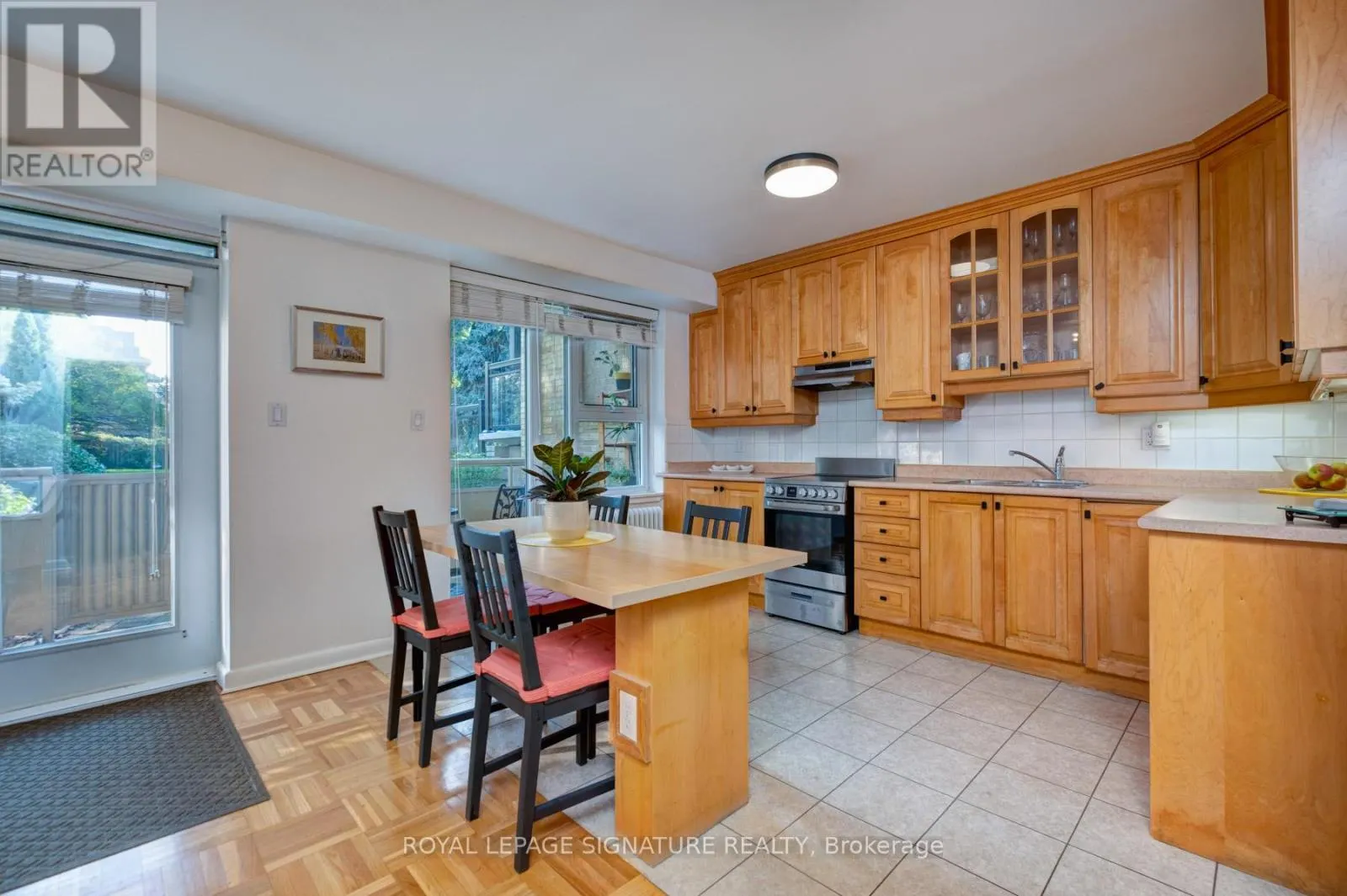 3 - 8 CORINTH GARDENS