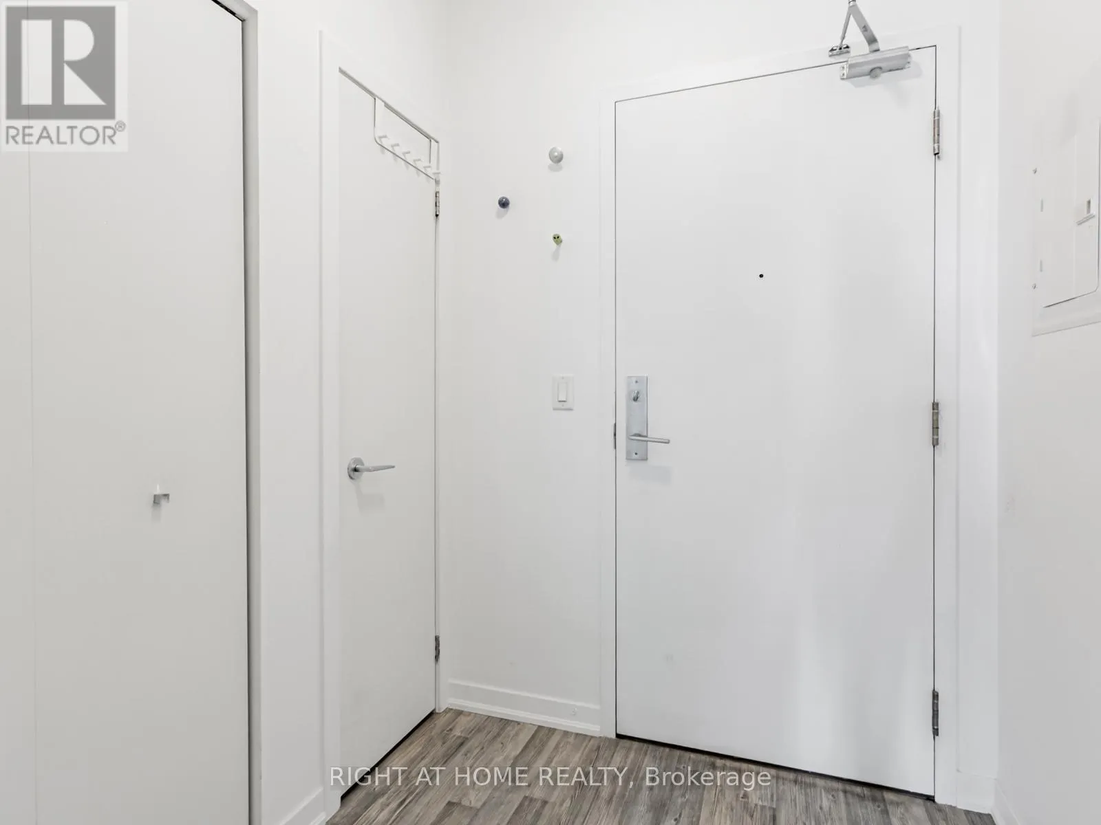 1507 - 69 LYNN WILLIAMS STREET