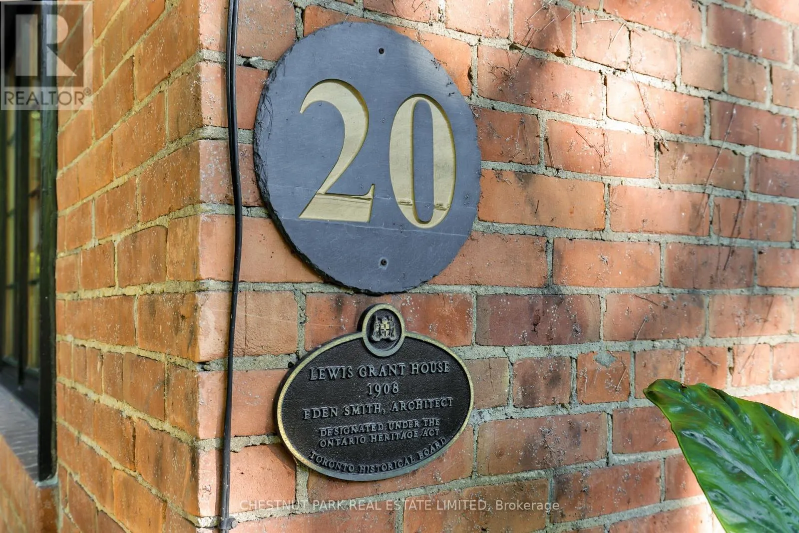 20 MCKENZIE AVENUE