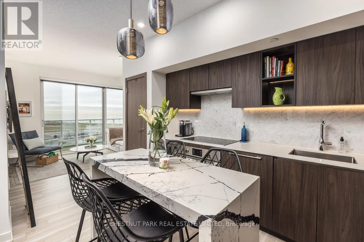 3116 - 17 BATHURST STREET
