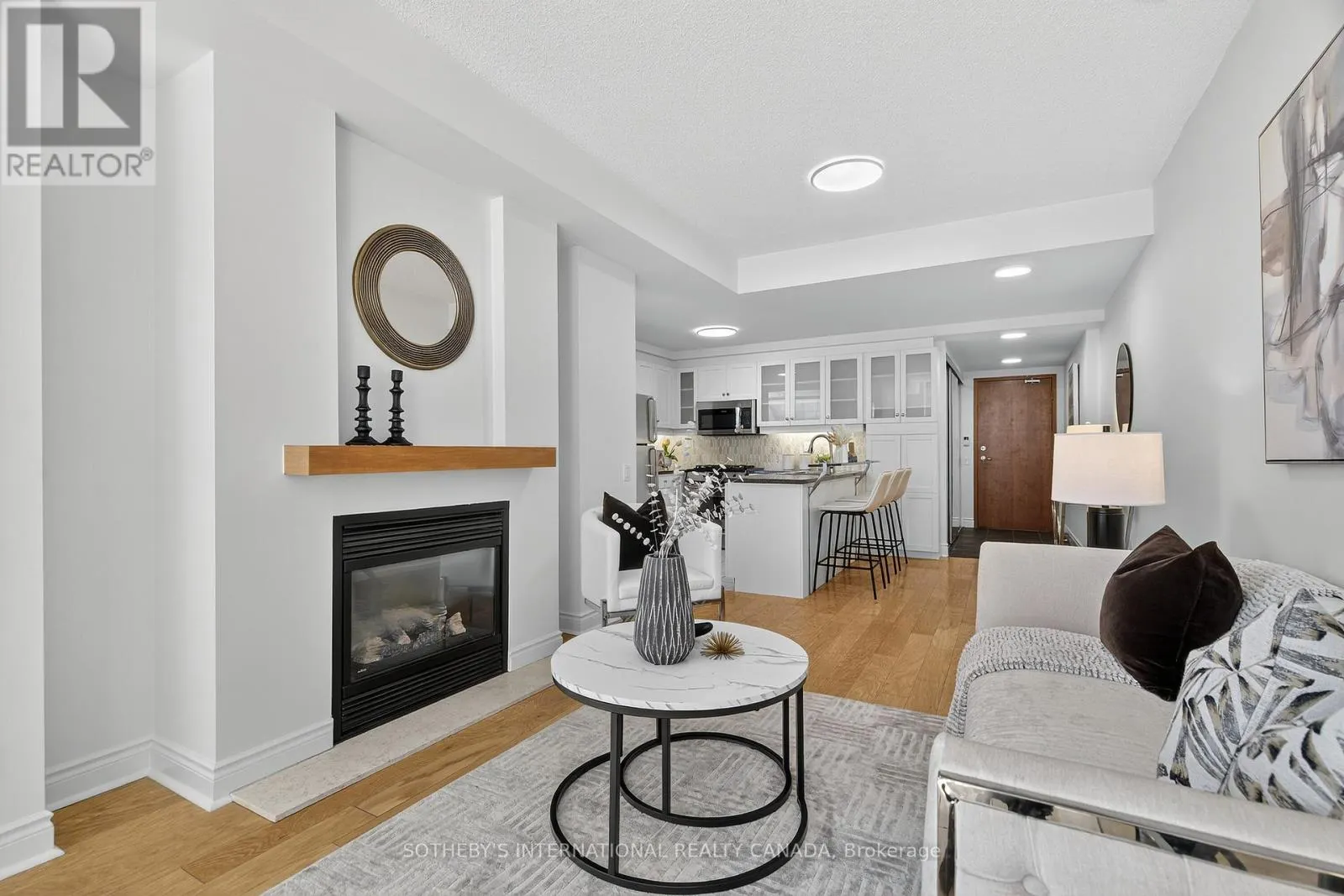 405W - 500 QUEENS QUAY W