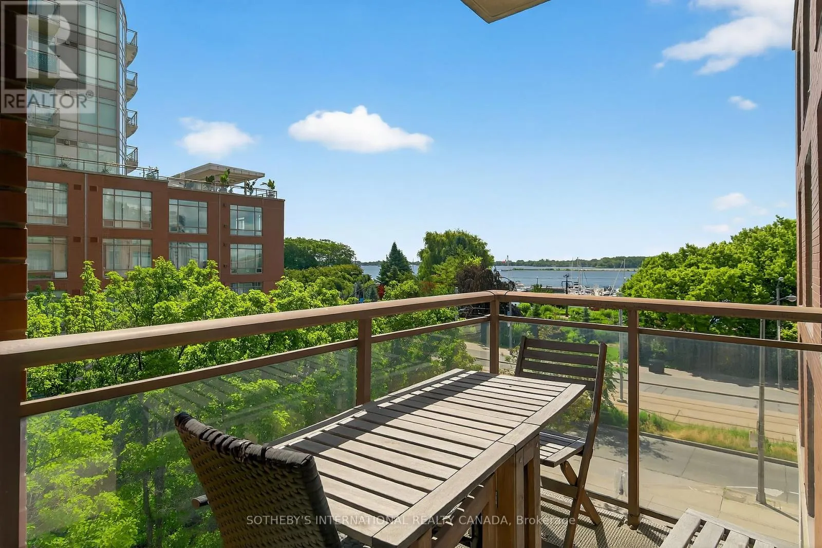 405W - 500 QUEENS QUAY W