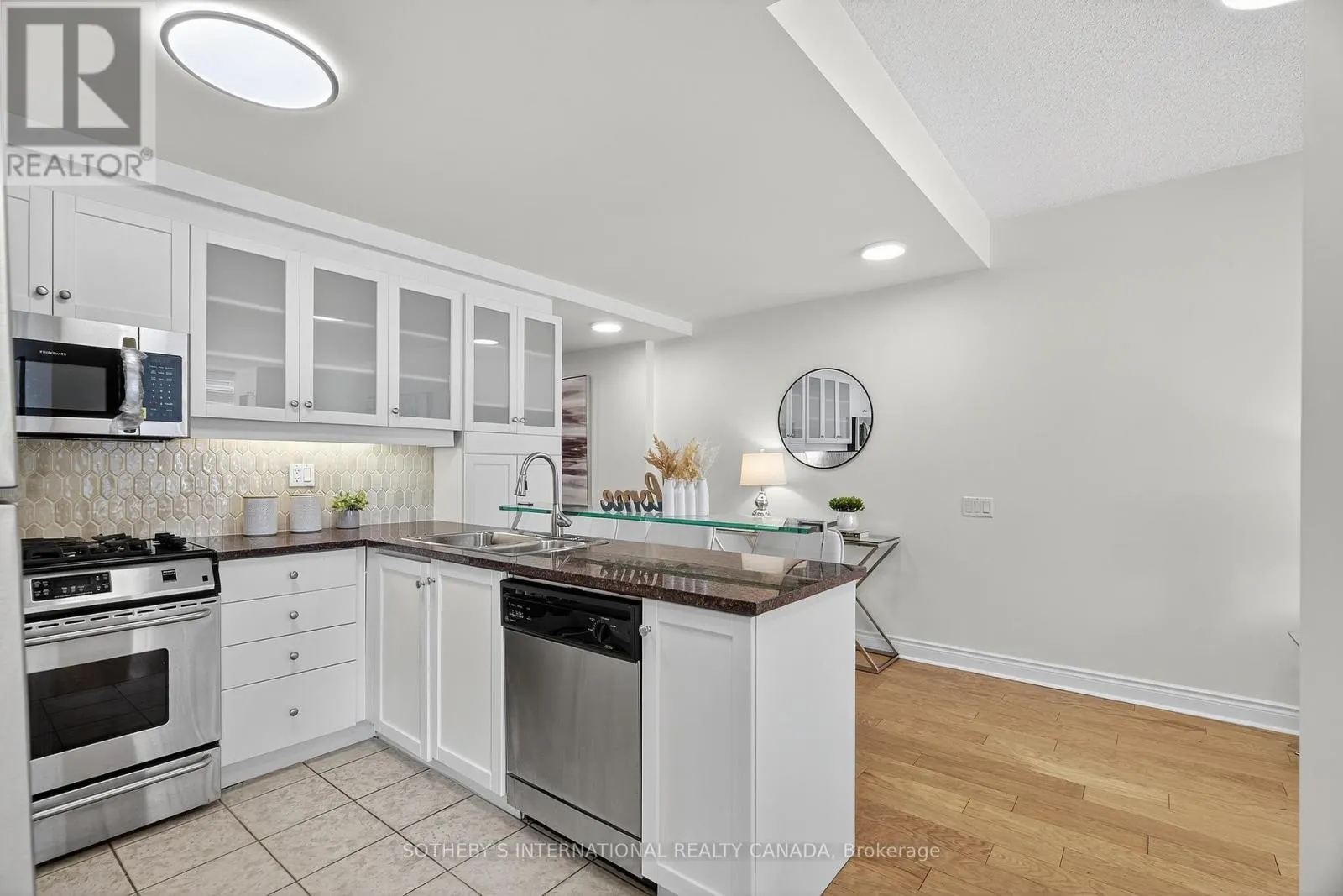 405W - 500 QUEENS QUAY W