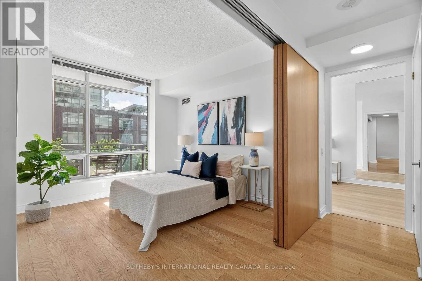 405W - 500 QUEENS QUAY W