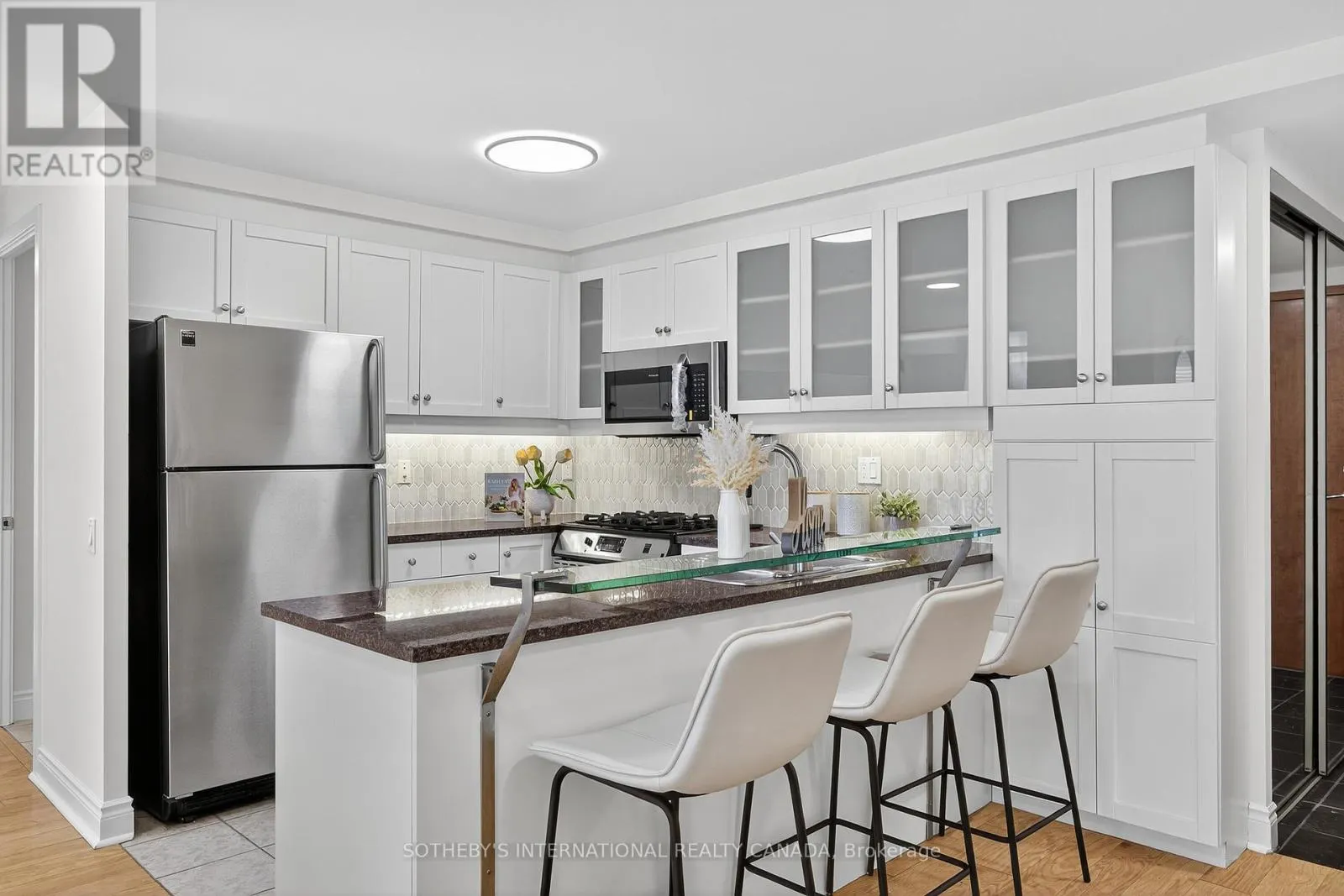 405W - 500 QUEENS QUAY W