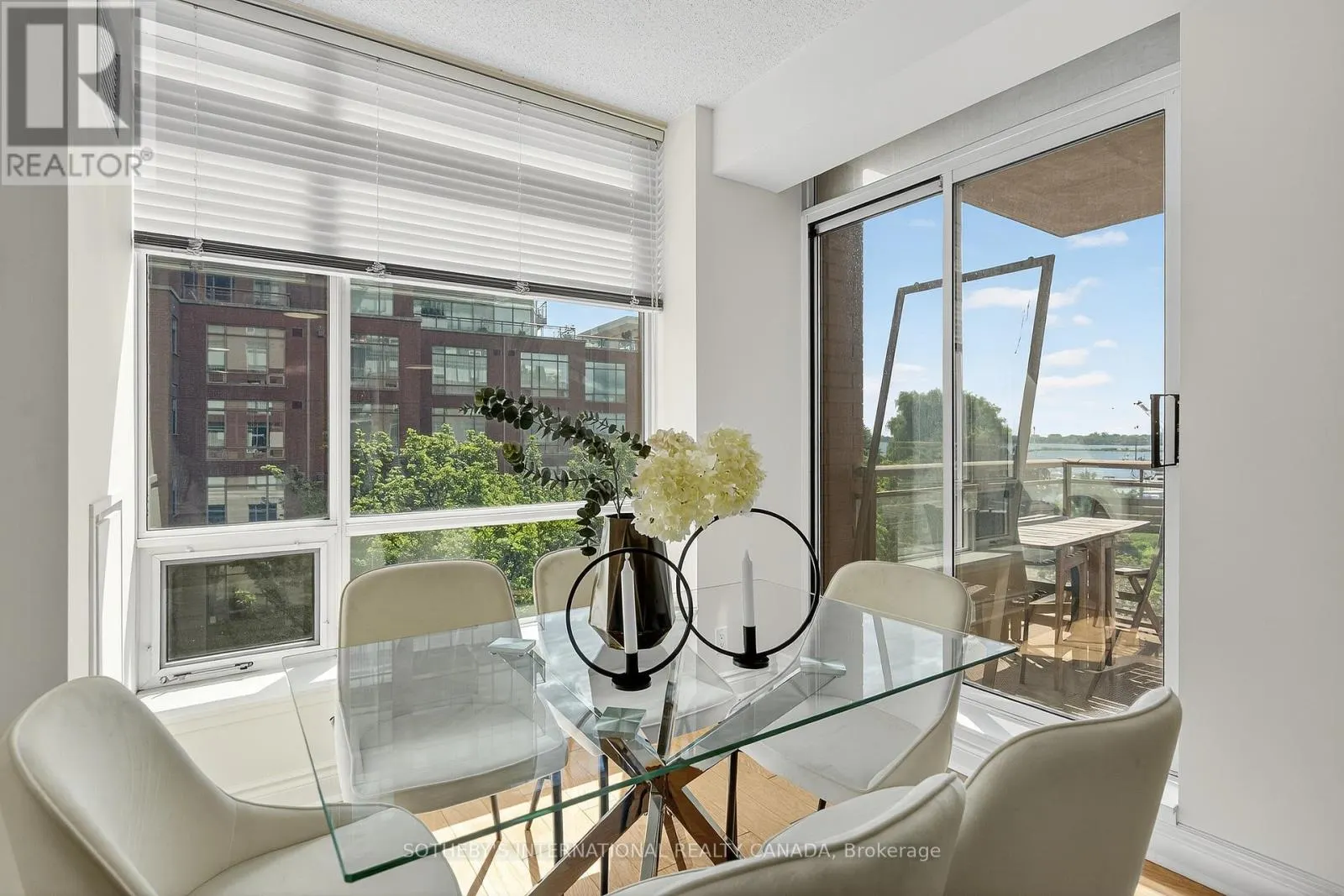 405W - 500 QUEENS QUAY W