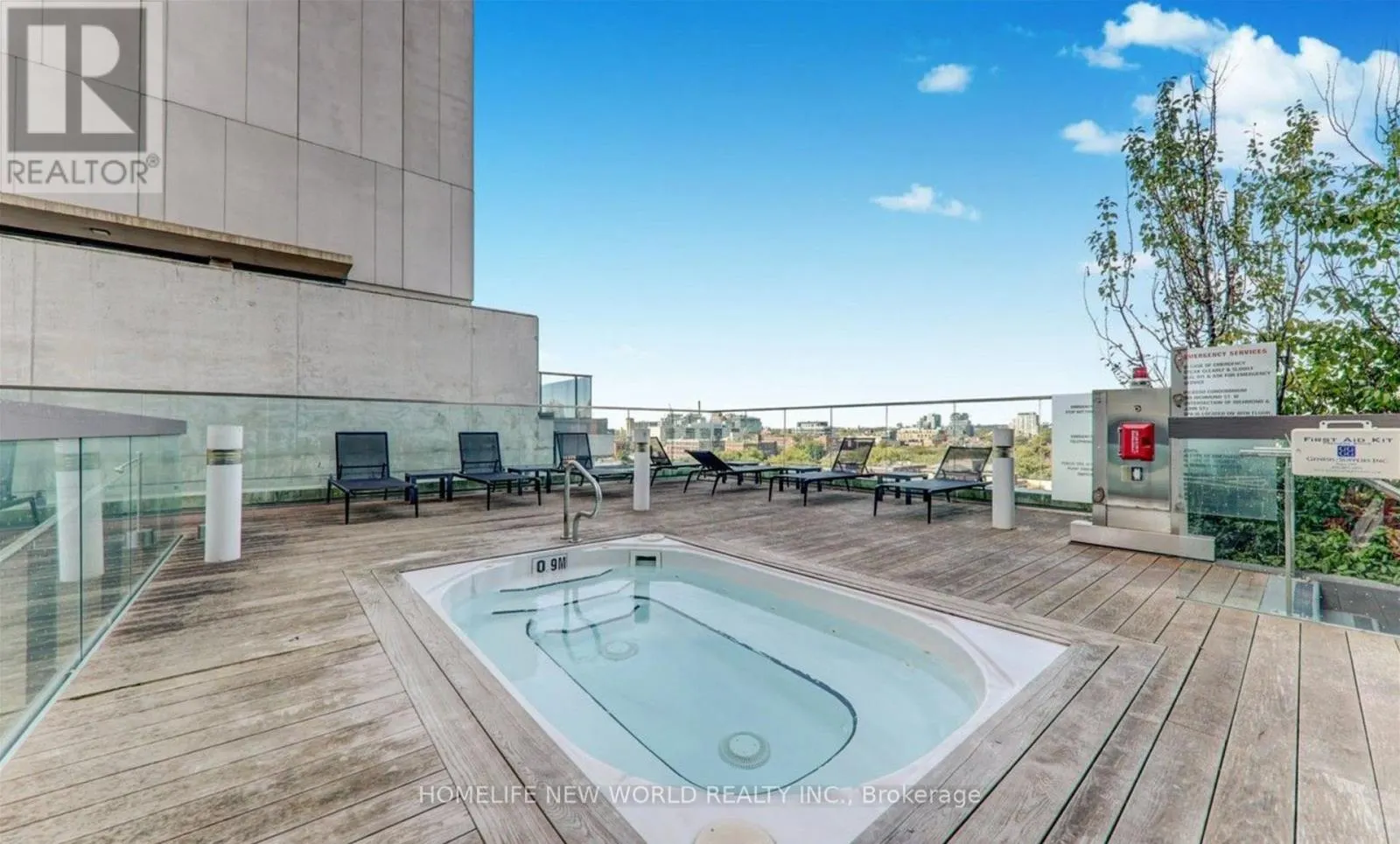 2410 - 318 RICHMOND STREET W