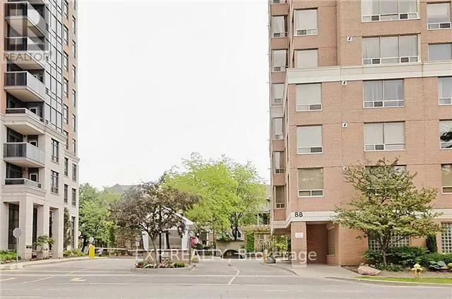 508 - 88 GRANDVIEW WAY