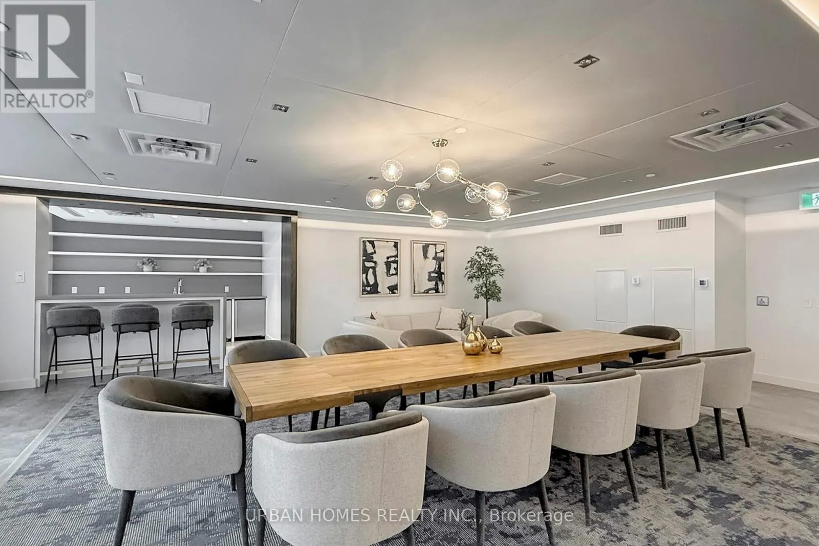 737 - 543 RICHMOND STREET W