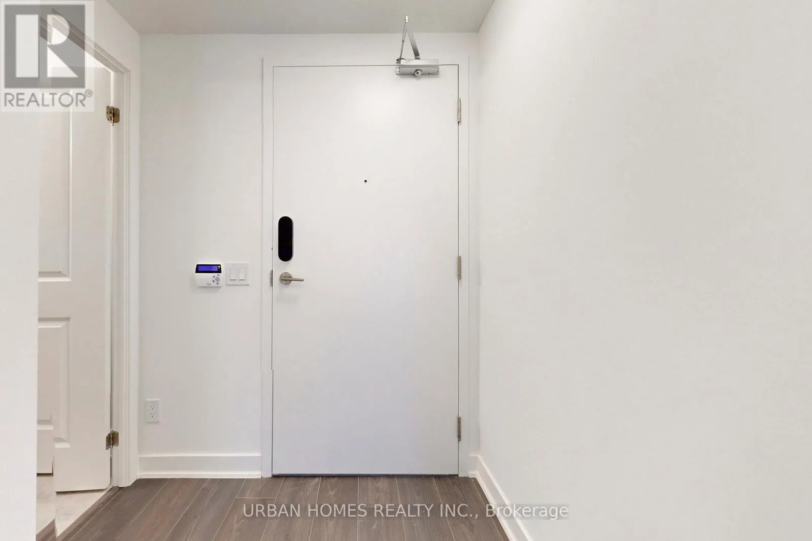 737 - 543 RICHMOND STREET W