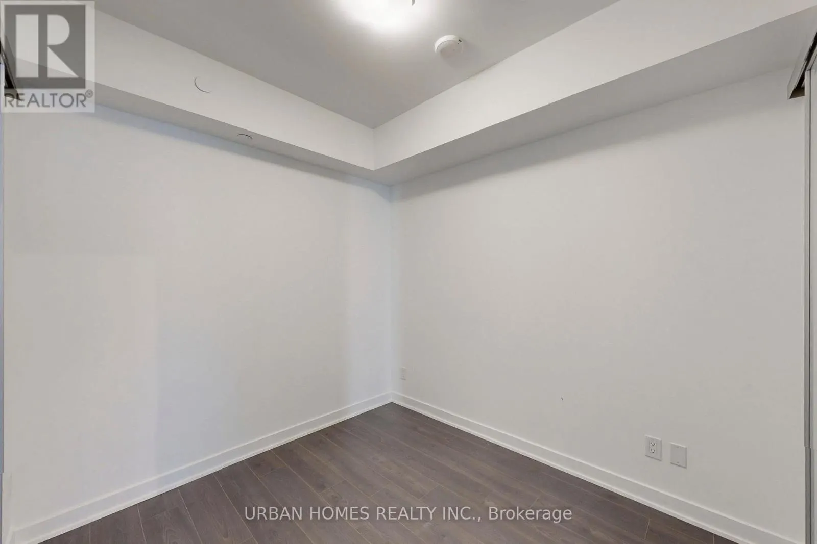 737 - 543 RICHMOND STREET W