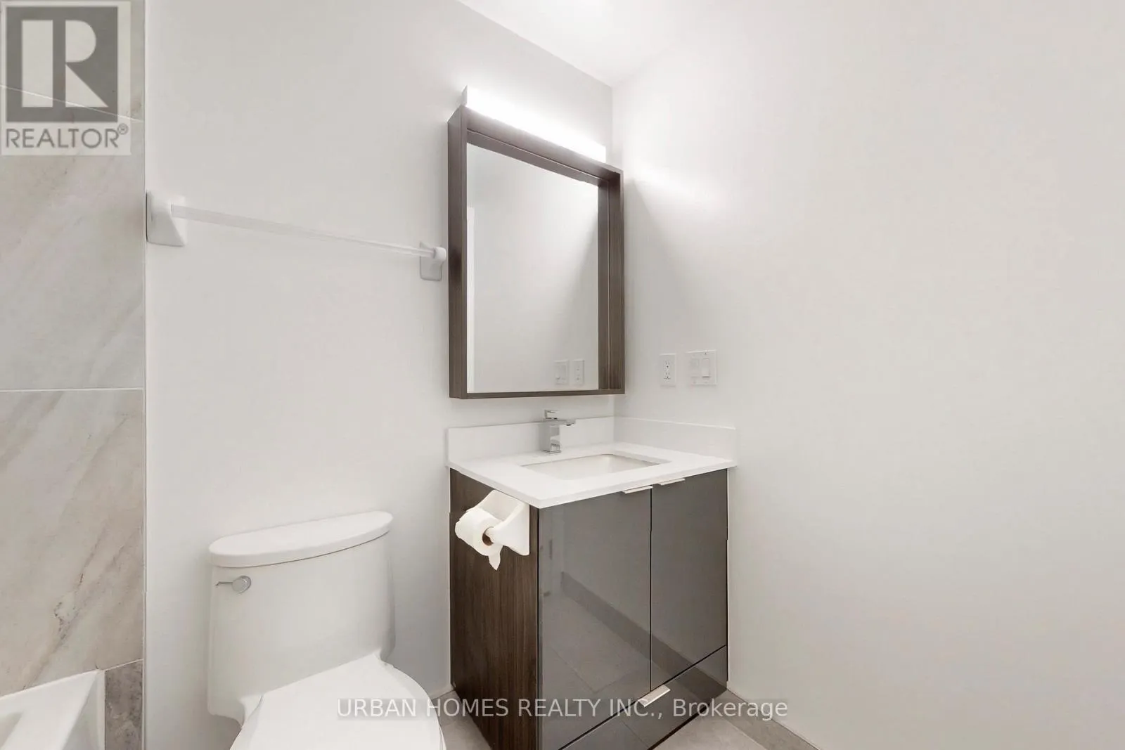 737 - 543 RICHMOND STREET W
