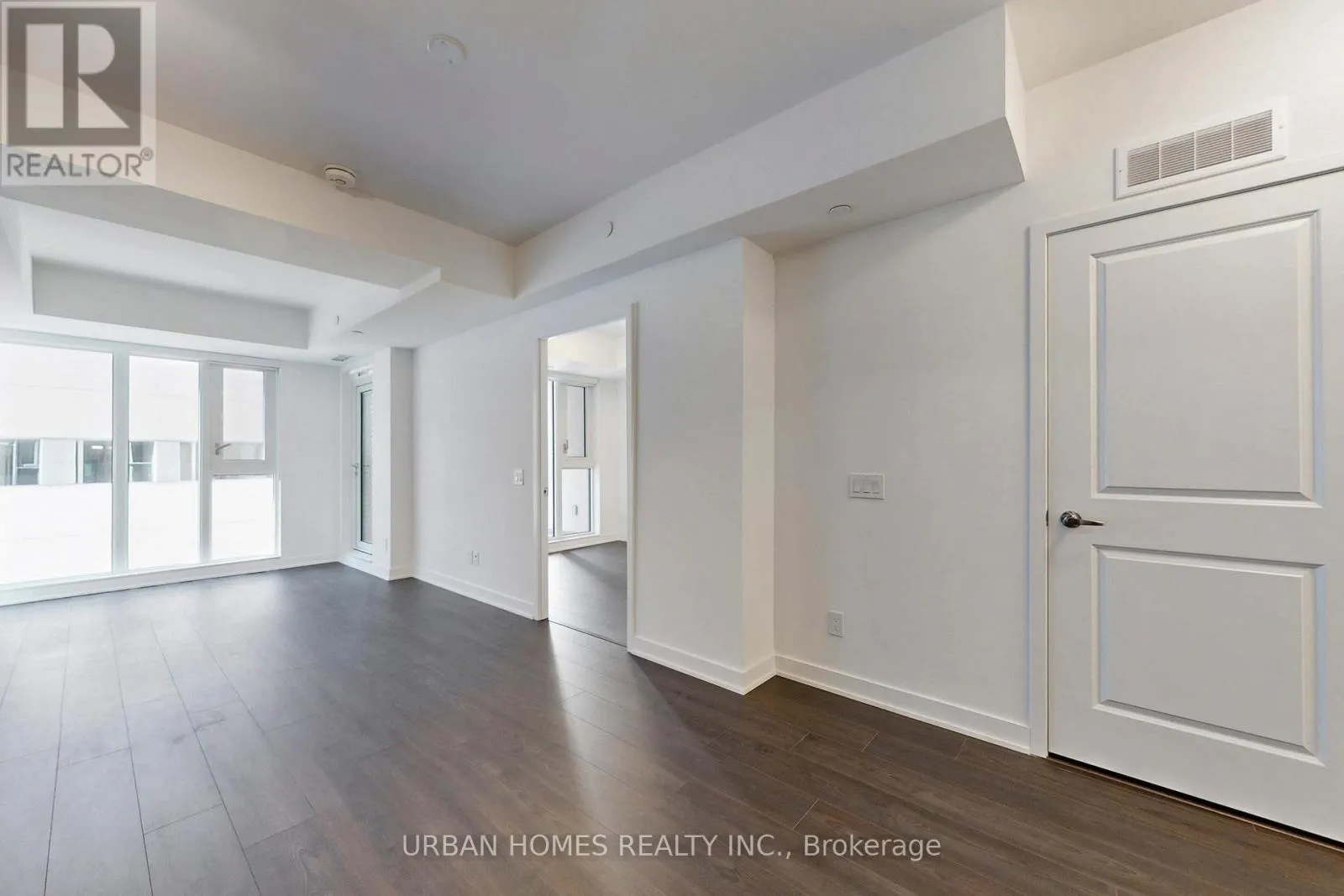 737 - 543 RICHMOND STREET W