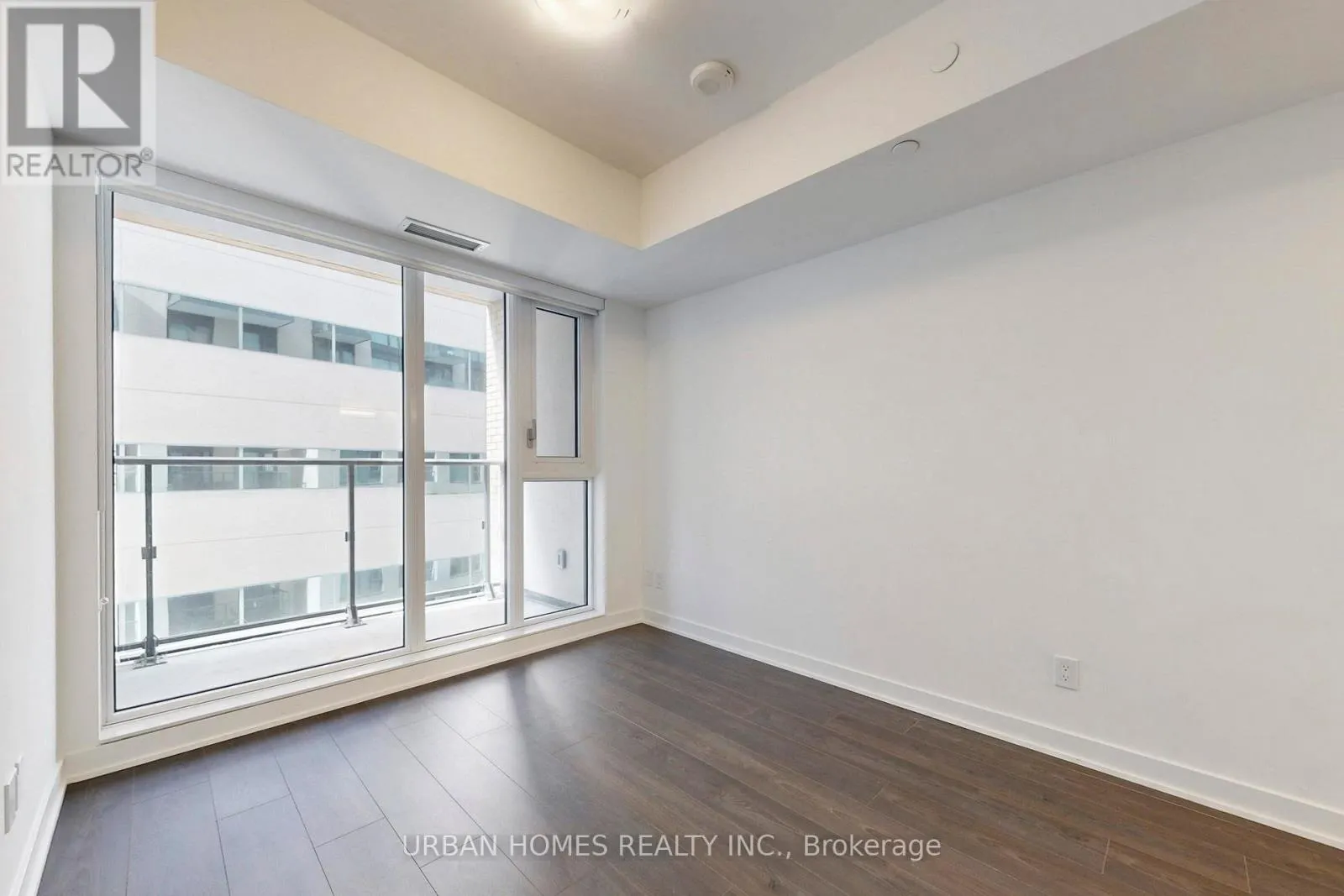 737 - 543 RICHMOND STREET W