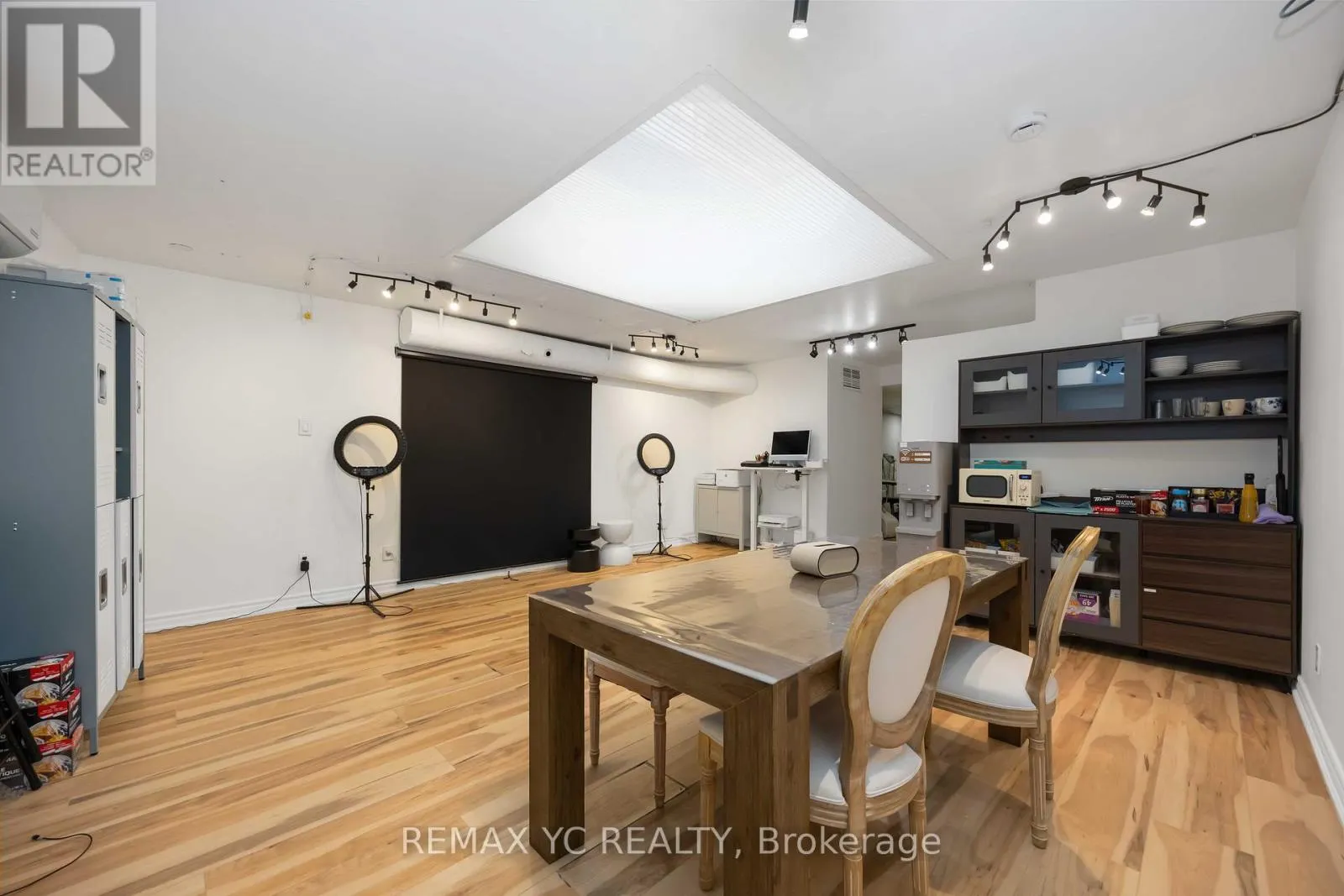 2ND FLOOR - 4864 YONGE STREET