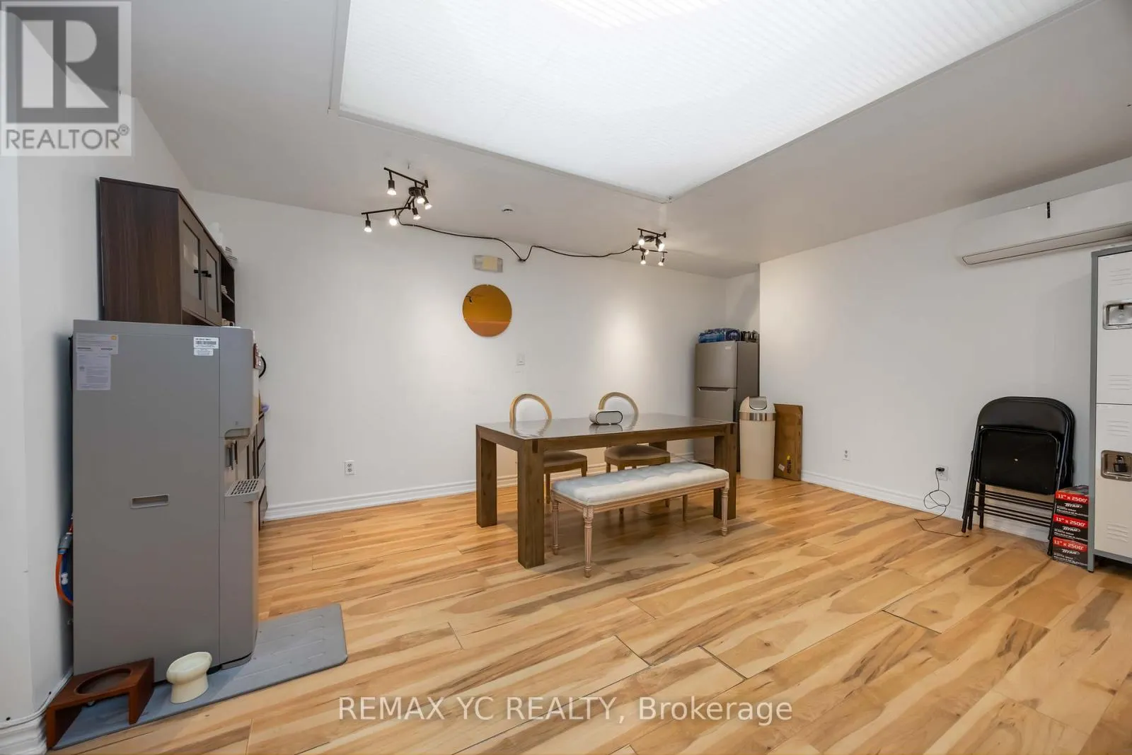 2ND FLOOR - 4864 YONGE STREET