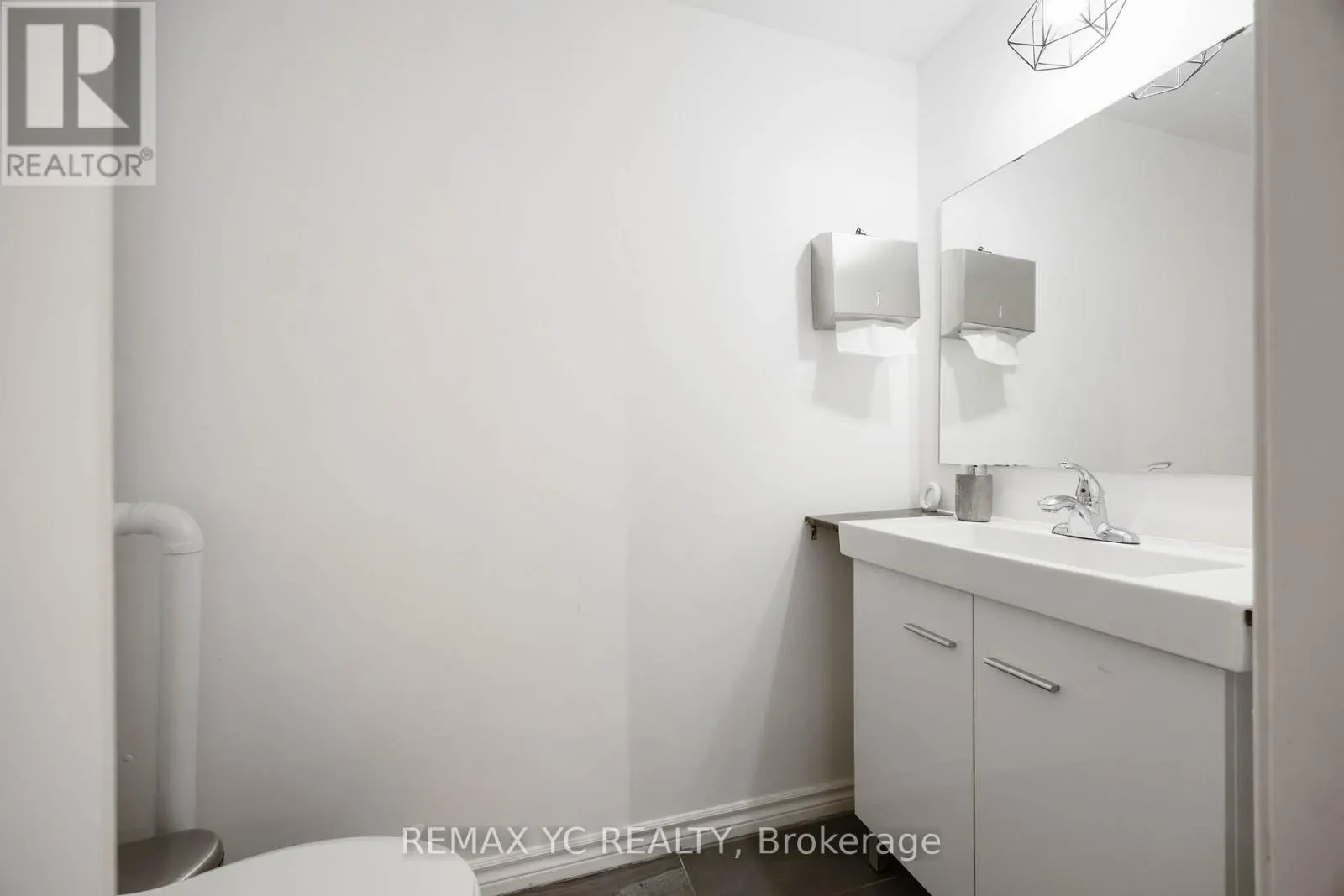 2ND FLOOR - 4864 YONGE STREET