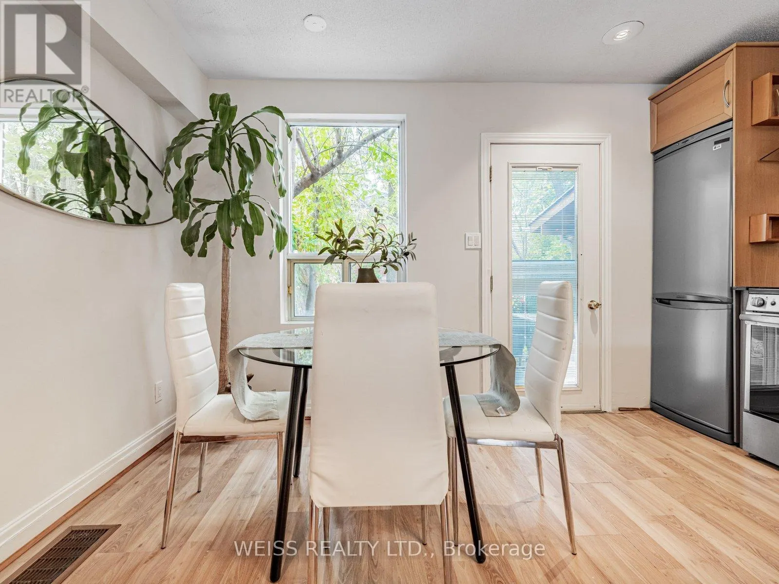 3 KHEDIVE AVENUE