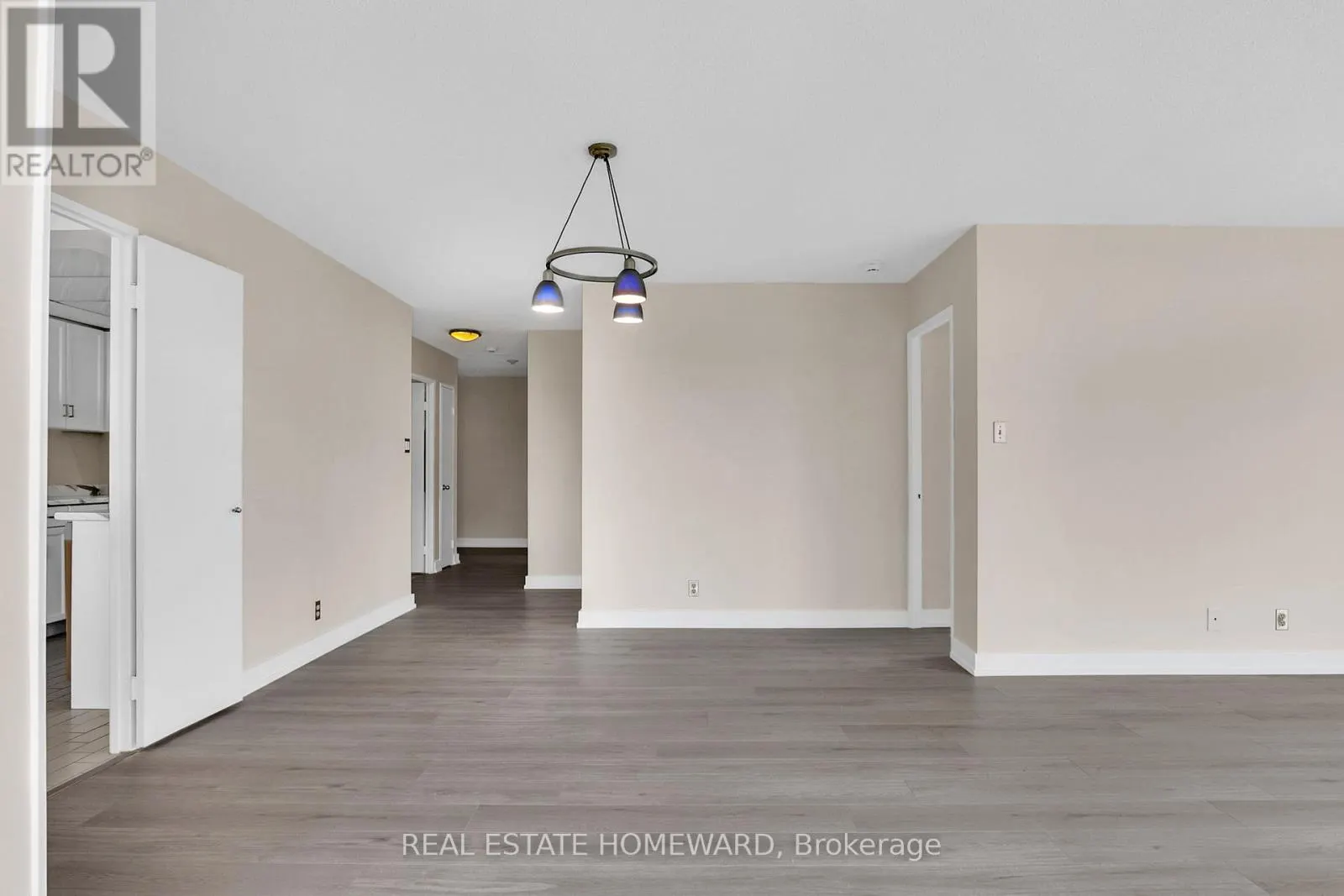 1006 - 215 WYNFORD DRIVE