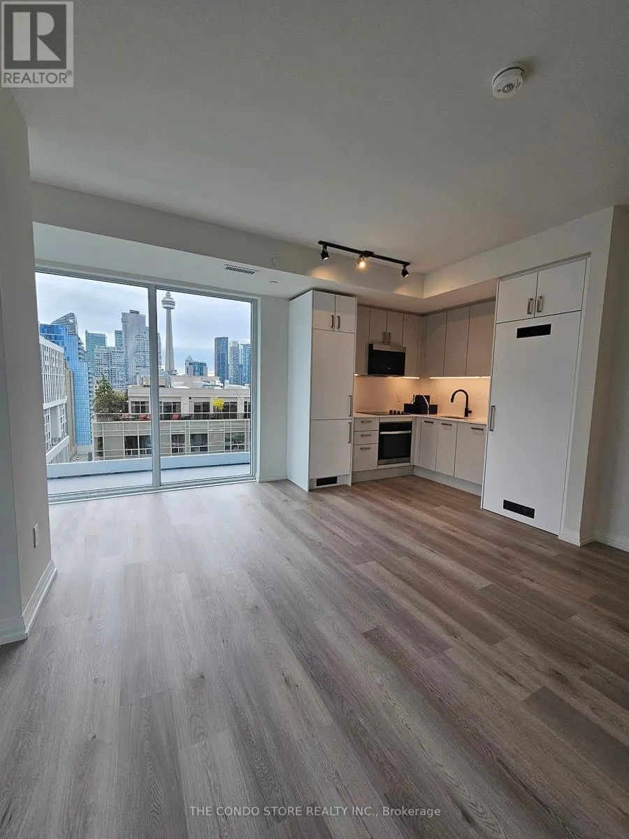 1405 - 280 DUNDAS STREET W