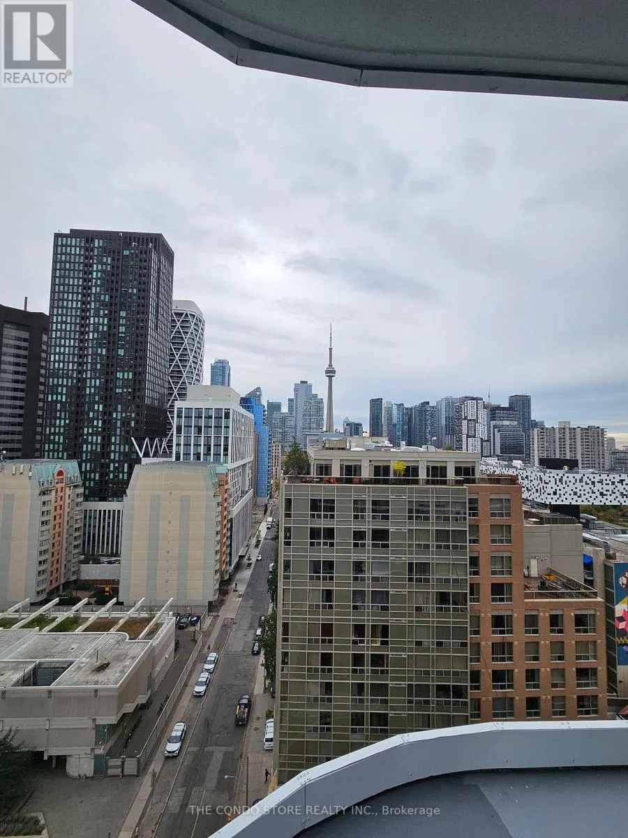 1405 - 280 DUNDAS STREET W