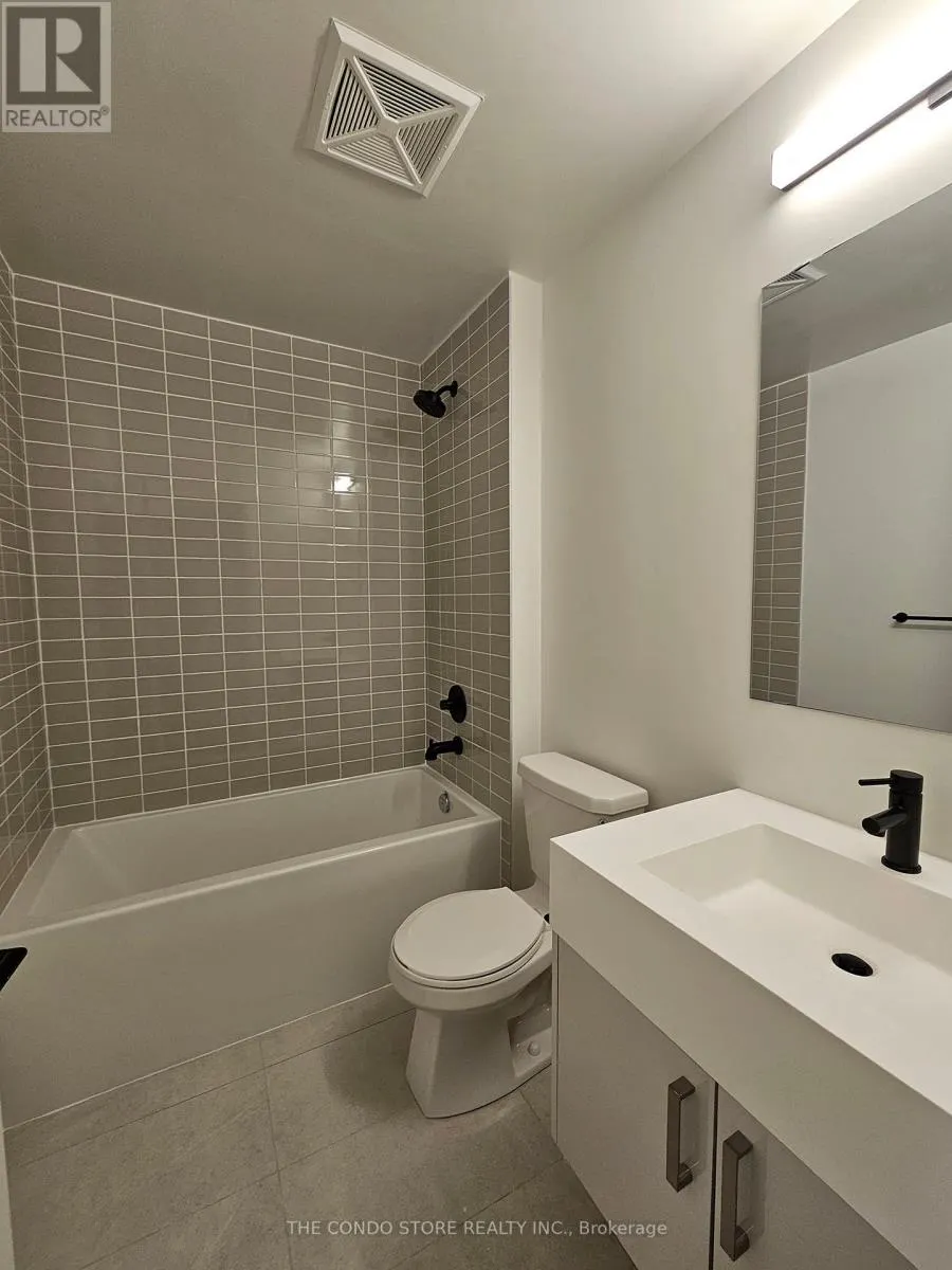 1405 - 280 DUNDAS STREET W