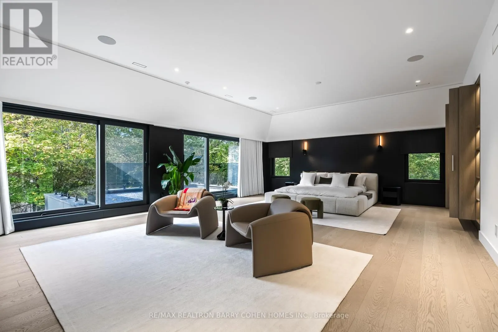 90 ESGORE DRIVE