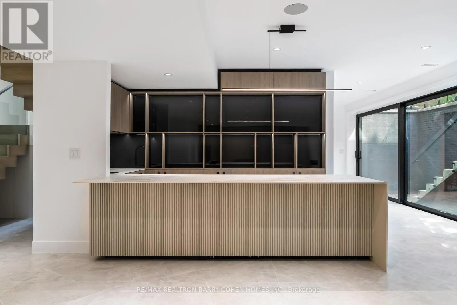 90 ESGORE DRIVE