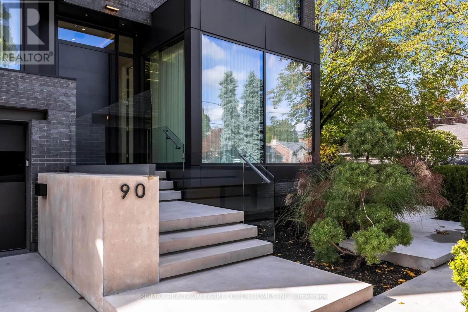 90 ESGORE DRIVE