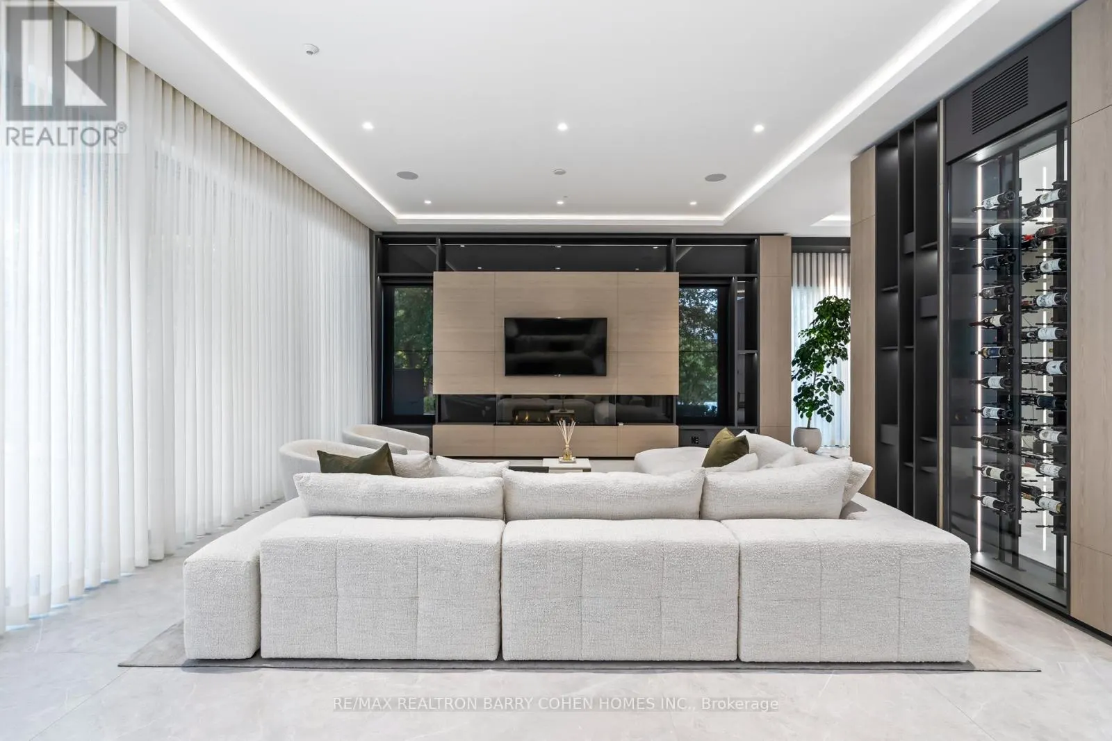 90 ESGORE DRIVE