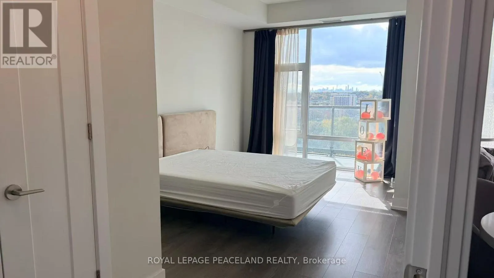 1631 - 25 ADRA GRADO WAY