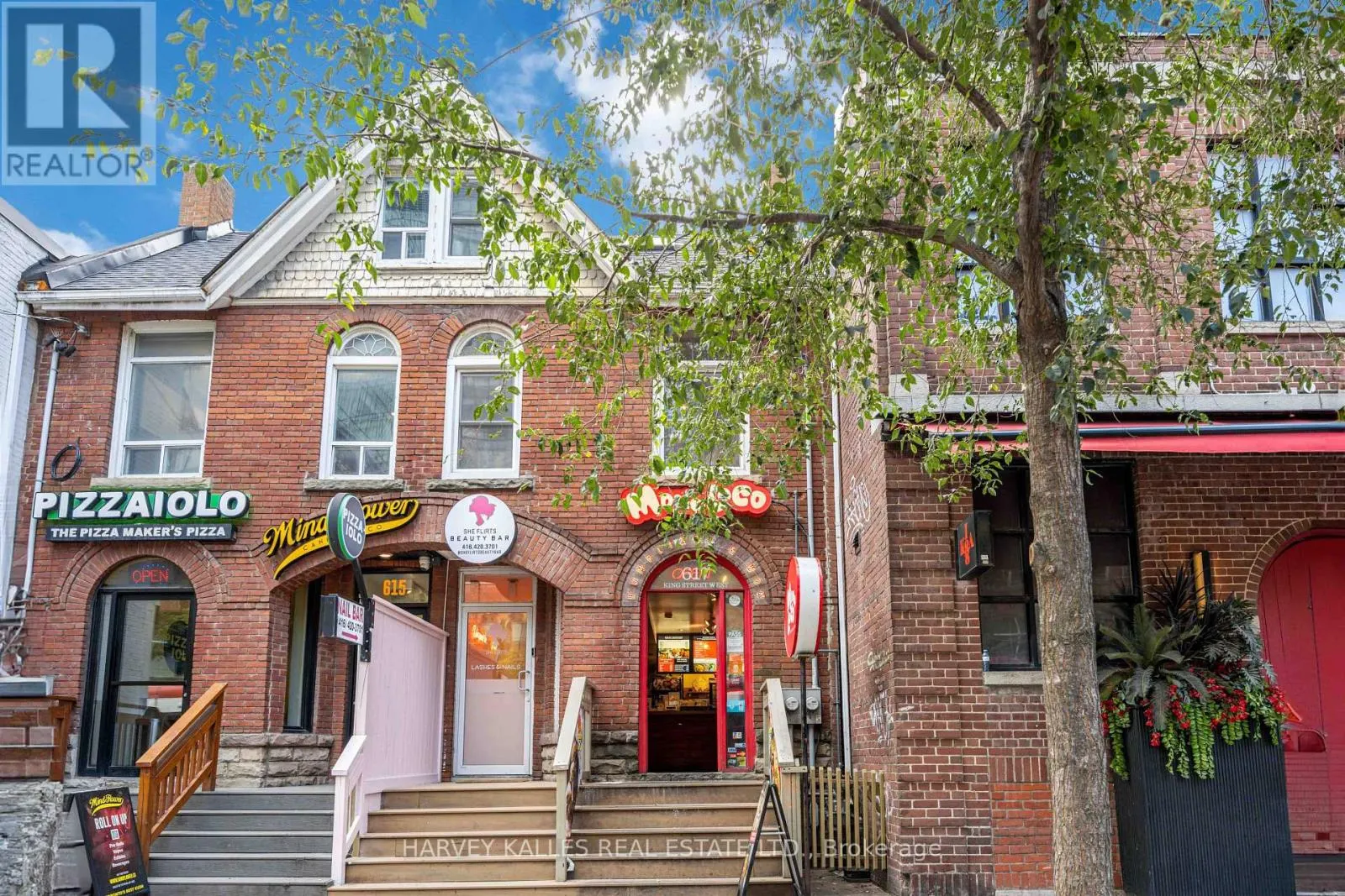 617 KING STREET W